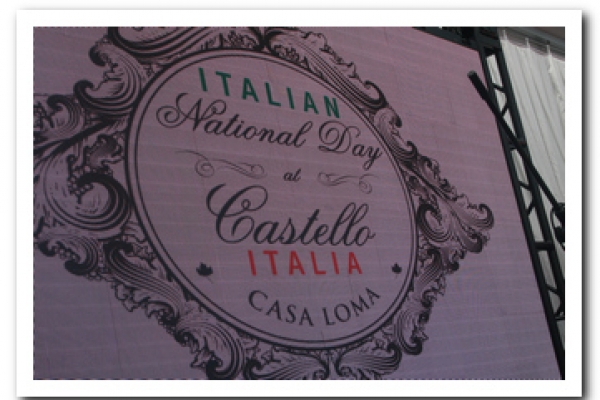 picture-festa-repubblica-a-casa-loma-2015-119F5541680-03C6-DFEA-C5F0-E737B1B691A0.jpg