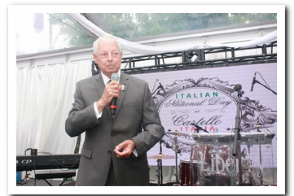 picture-festa-repubblica-a-casa-loma-2015-1766889779C-9284-81F5-194F-0E63AD74A740.jpg